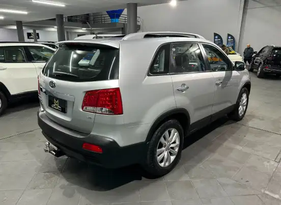 KIA-SORENTO-2013