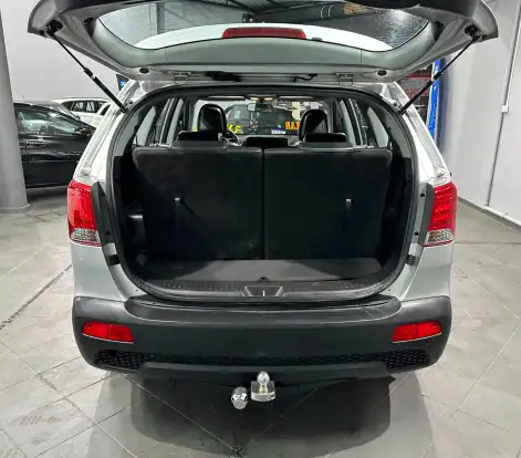 KIA-SORENTO-2013