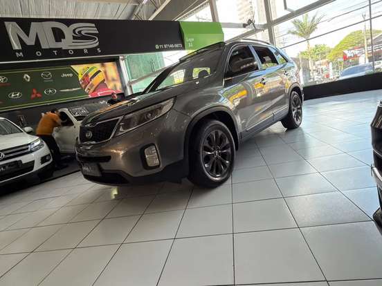 KIA-SORENTO-3.5 V6 GASOLINA EX 7L 4WD AUTOMÁTICO KIA-SORENTO-2012