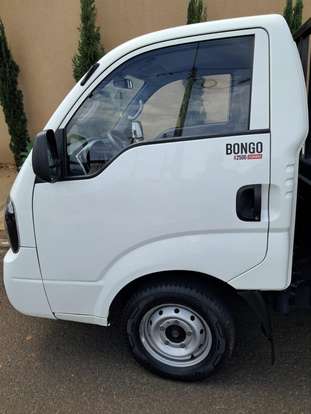 KIA-BONGO-2021