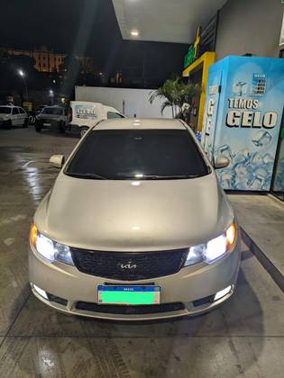 KIA CERATO 1.6 EX3 SEDAN 16V GASOLINA 4P MANUAL