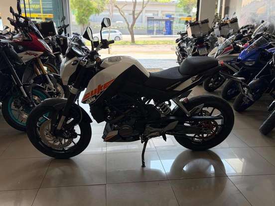 KTM-200 DUKE-2017