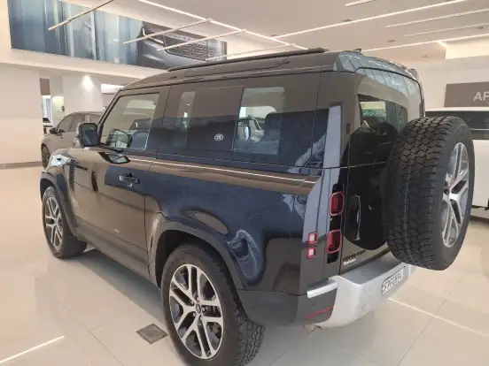 LAND ROVER-DEFENDER-3.0 D300 TURBO DIESEL MHEV 90 HSE AWD AUTOMÁTICO LAND ROVER-DEFENDER-2023