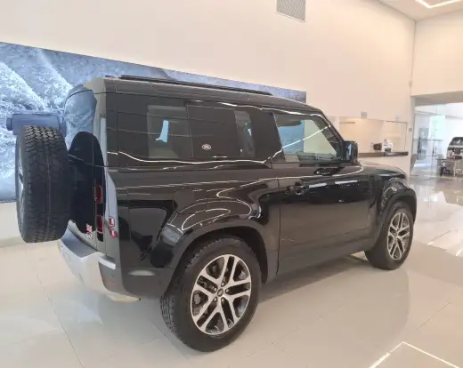 LAND ROVER-DEFENDER-2023