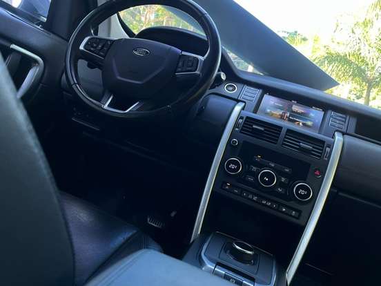 LAND ROVER-DISCOVERY SPORT-2.0 16V TD4 TURBO DIESEL SE 4P AUTOMÁTICO LAND ROVER-DISCOVERY SPORT-2017