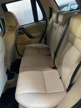 LAND ROVER-FREELANDER 2-2011