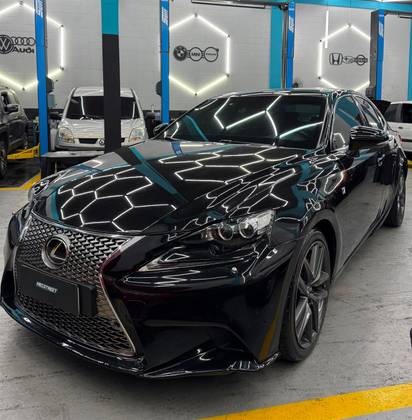 LEXUS IS250 F-SPORT 2.5 V6 24V GASOLINA 4P AUTOMÁTICO