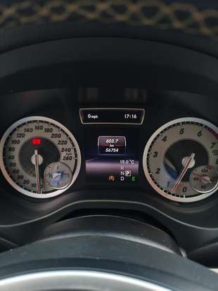MERCEDES-BENZ-A 200-1.6 TURBO 16V FLEX 4P AUTOMÁTICO MERCEDES-BENZ-A 200-2014