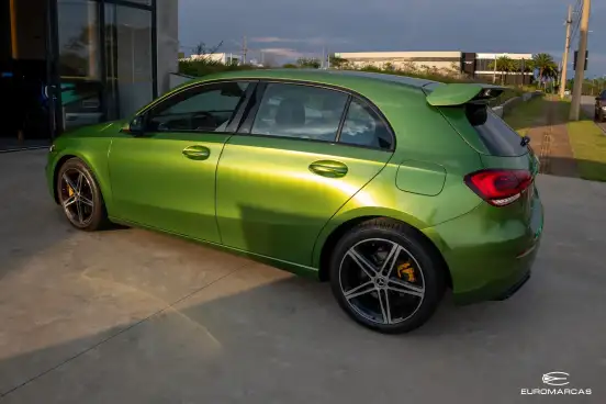 MERCEDES-BENZ-A 250-2021