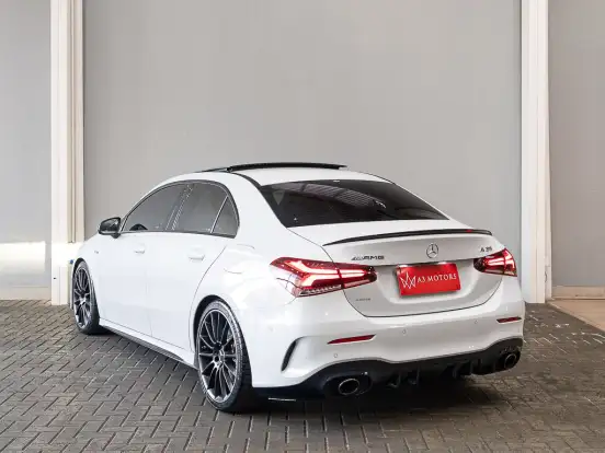 MERCEDES-BENZ-A 35 AMG-2020