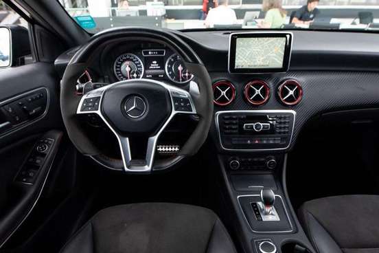MERCEDES-BENZ-A 45 AMG-2015