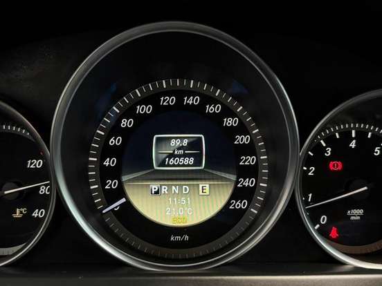 MERCEDES-BENZ-C 180-1.6 CGI CLASSIC 16V TURBO GASOLINA 4P AUTOMÁTICO MERCEDES-BENZ-C 180-2012