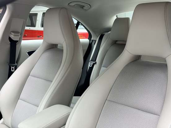 MERCEDES-BENZ-CLA 180-1.6 CGI GASOLINA 7G-DCT MERCEDES-BENZ-CLA 180-2018