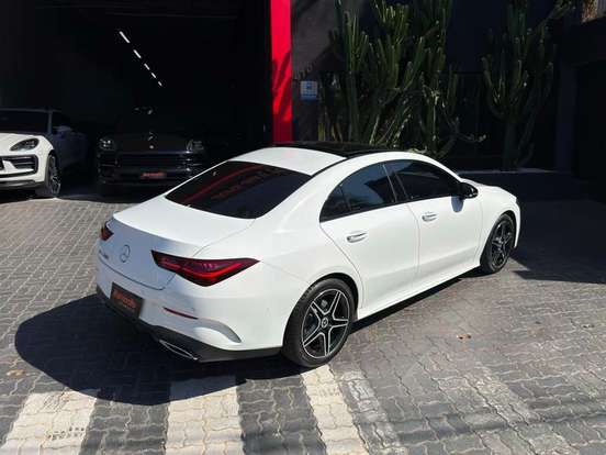 MERCEDES-BENZ-CLA 200-2024