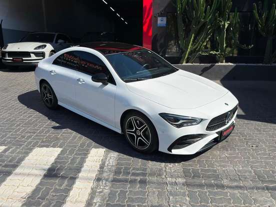 MERCEDES-BENZ-CLA 200-2024