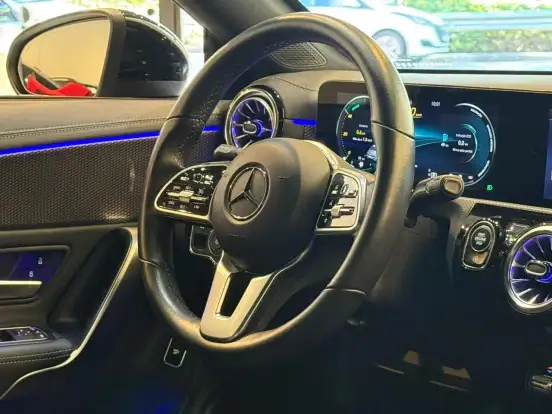 MERCEDES-BENZ-CLA 250-2.0 CGI GASOLINA 7G-DCT MERCEDES-BENZ-CLA 250-2022