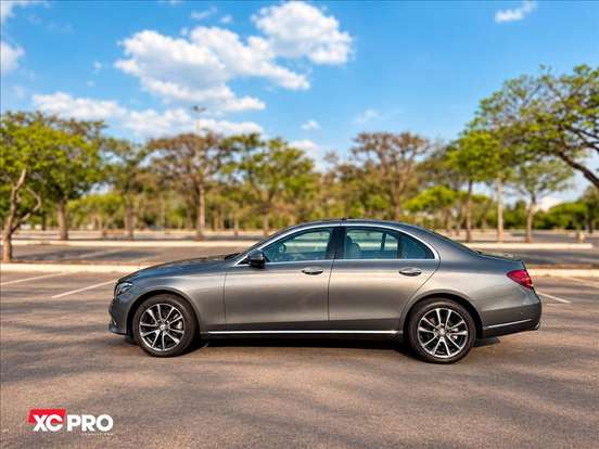 MERCEDES-BENZ-E 250-2016