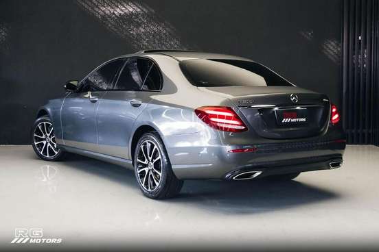 MERCEDES-BENZ-E 300-2019