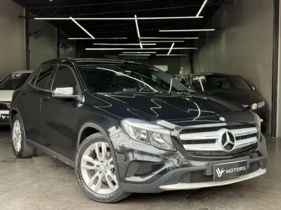 MERCEDES-BENZ-GLA 200-1.6 CGI STYLE 16V TURBO FLEX 4P AUTOMÁTICO MERCEDES-BENZ-GLA 200-2014