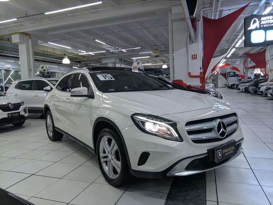 MERCEDES-BENZ-GLA 200-2015