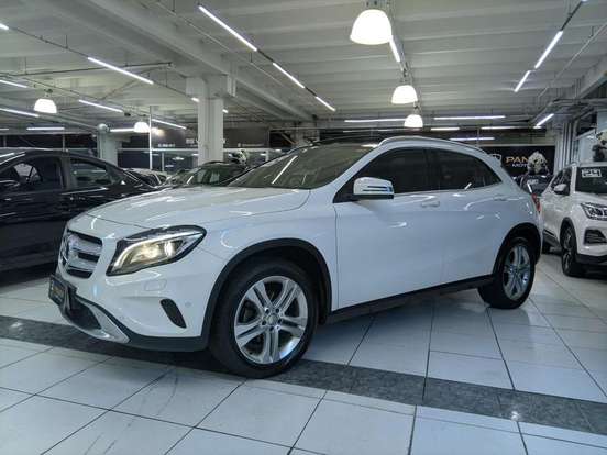 MERCEDES-BENZ-GLA 200-1.6 CGI ADVANCE 16V TURBO FLEX 4P AUTOMÁTICO MERCEDES-BENZ-GLA 200-2015