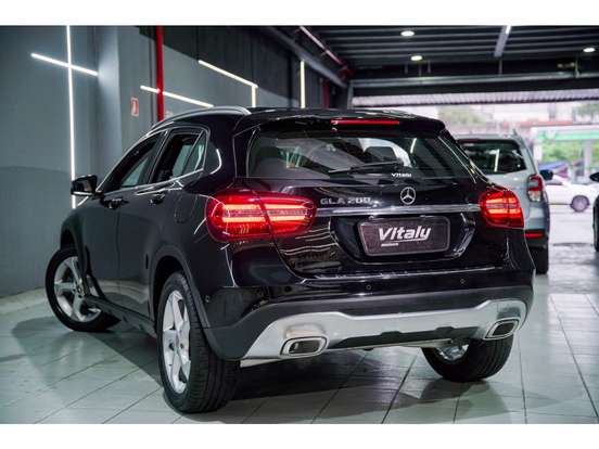 MERCEDES-BENZ-GLA 200-1.6 CGI FLEX ADVANCE 7G-DCT MERCEDES-BENZ-GLA 200-2018