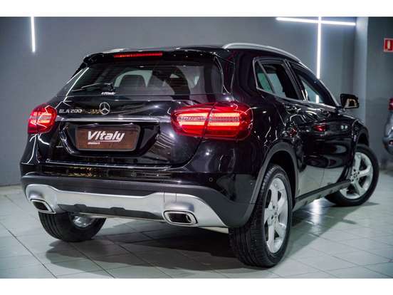 MERCEDES-BENZ-GLA 200-1.6 CGI FLEX ADVANCE 7G-DCT MERCEDES-BENZ-GLA 200-2018