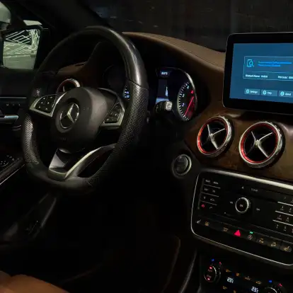 MERCEDES-BENZ-GLA 250-2016