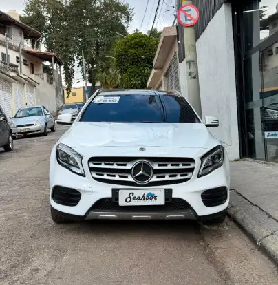 MERCEDES-BENZ-GLA 250-2019