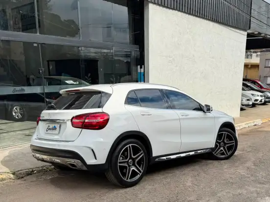 MERCEDES-BENZ-GLA 250-2.0 CGI GASOLINA SPORT 7G-DCT MERCEDES-BENZ-GLA 250-2019
