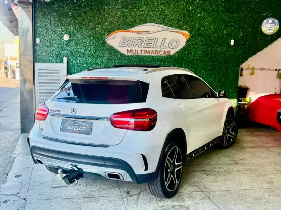 MERCEDES-BENZ-GLA 250-2018