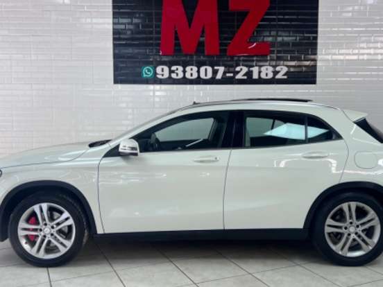 MERCEDES-BENZ-GLA 250-2.0 16V TURBO GASOLINA VISION 4P AUTOMÁTICO MERCEDES-BENZ-GLA 250-2015