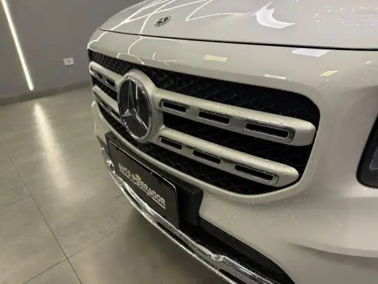MERCEDES-BENZ-GLB 200-2021
