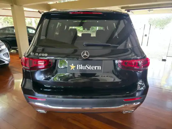 MERCEDES-BENZ-GLB 200-2022