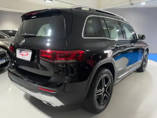 MERCEDES-BENZ-GLB 200-2021