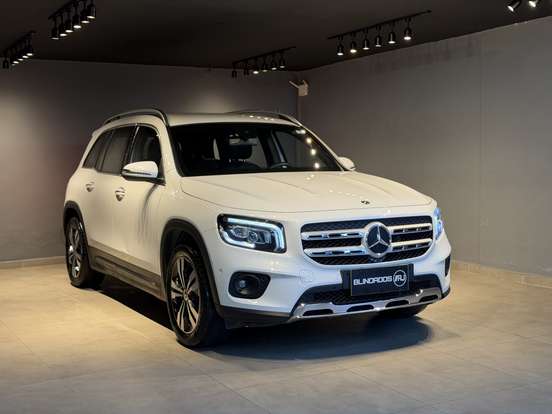 MERCEDES-BENZ-GLB 200-2021