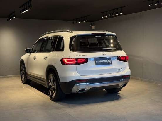 MERCEDES-BENZ-GLB 200-2021