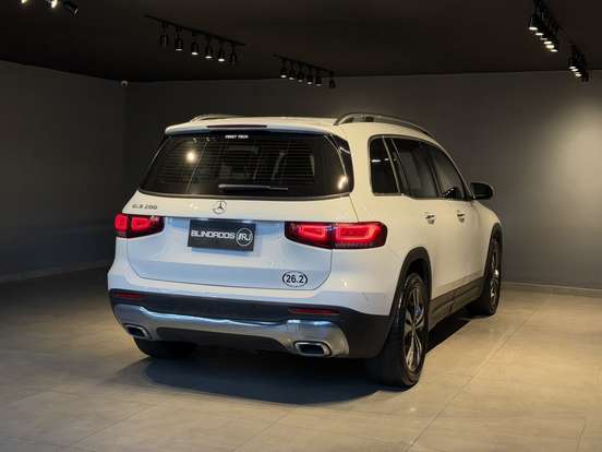 MERCEDES-BENZ-GLB 200-2021