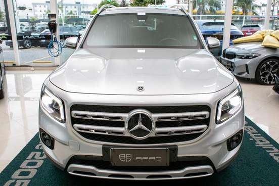 MERCEDES-BENZ-GLB 200-2021
