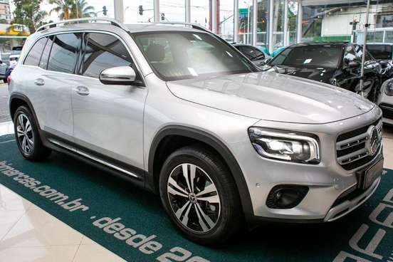 MERCEDES-BENZ-GLB 200-2021