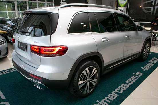 MERCEDES-BENZ-GLB 200-2021