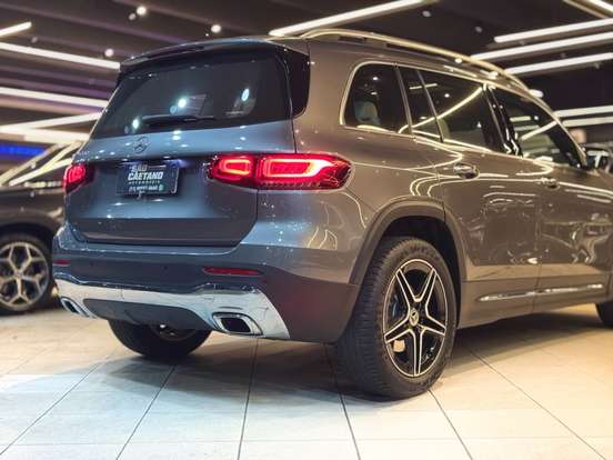 MERCEDES-BENZ-GLB 200-2023