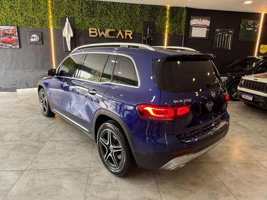MERCEDES-BENZ-GLB 200-2020