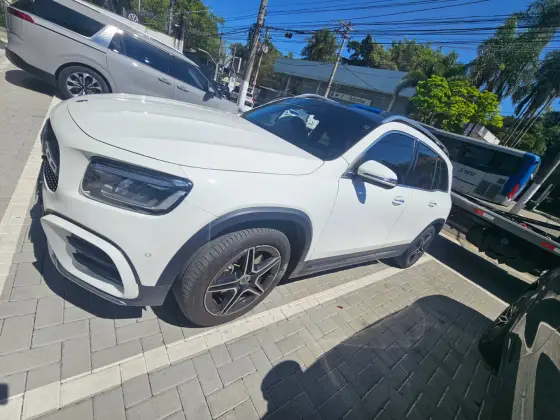 MERCEDES-BENZ GLB 220 2.0 MHEV AMG LINE 4MATIC 8G-DCT