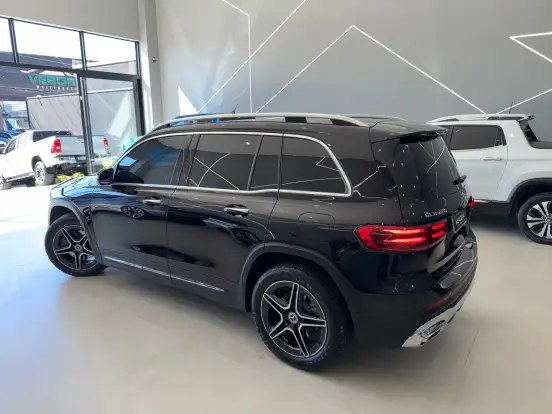 MERCEDES-BENZ-GLB 220-2.0 MHEV AMG LINE 4MATIC 8G-DCT MERCEDES-BENZ-GLB 220-2024