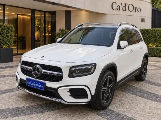 MERCEDES-BENZ-GLB 220-2024