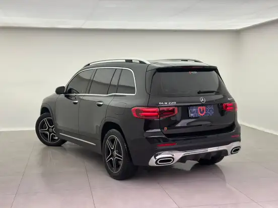 MERCEDES-BENZ-GLB 220-2025