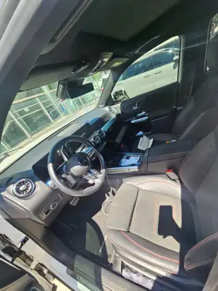 MERCEDES-BENZ-GLB 220-2024