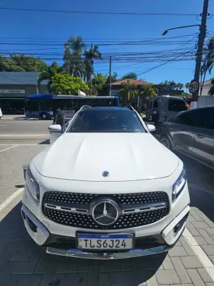 MERCEDES-BENZ-GLB 220-2024