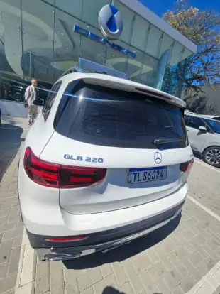 MERCEDES-BENZ-GLB 220-2024